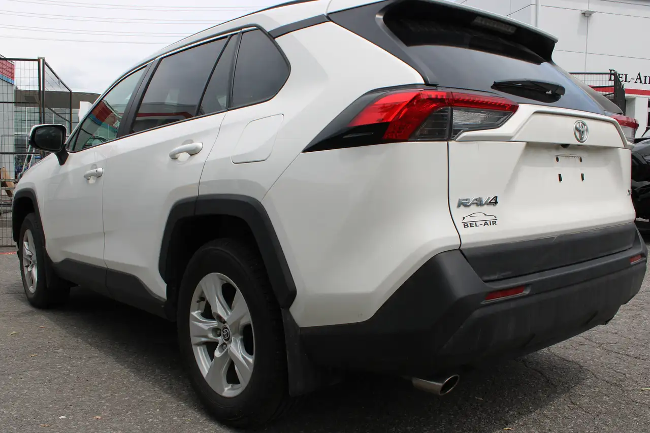 Toyota RAV 4 снимка Toyota RAV 4