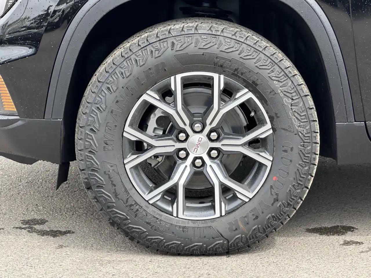 GMC Acadia снимка GMC Acadia