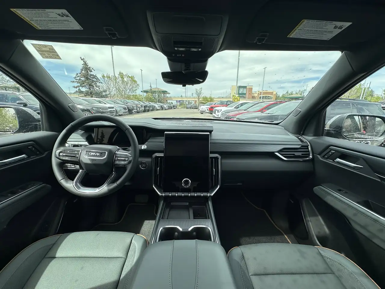 GMC Acadia снимка GMC Acadia