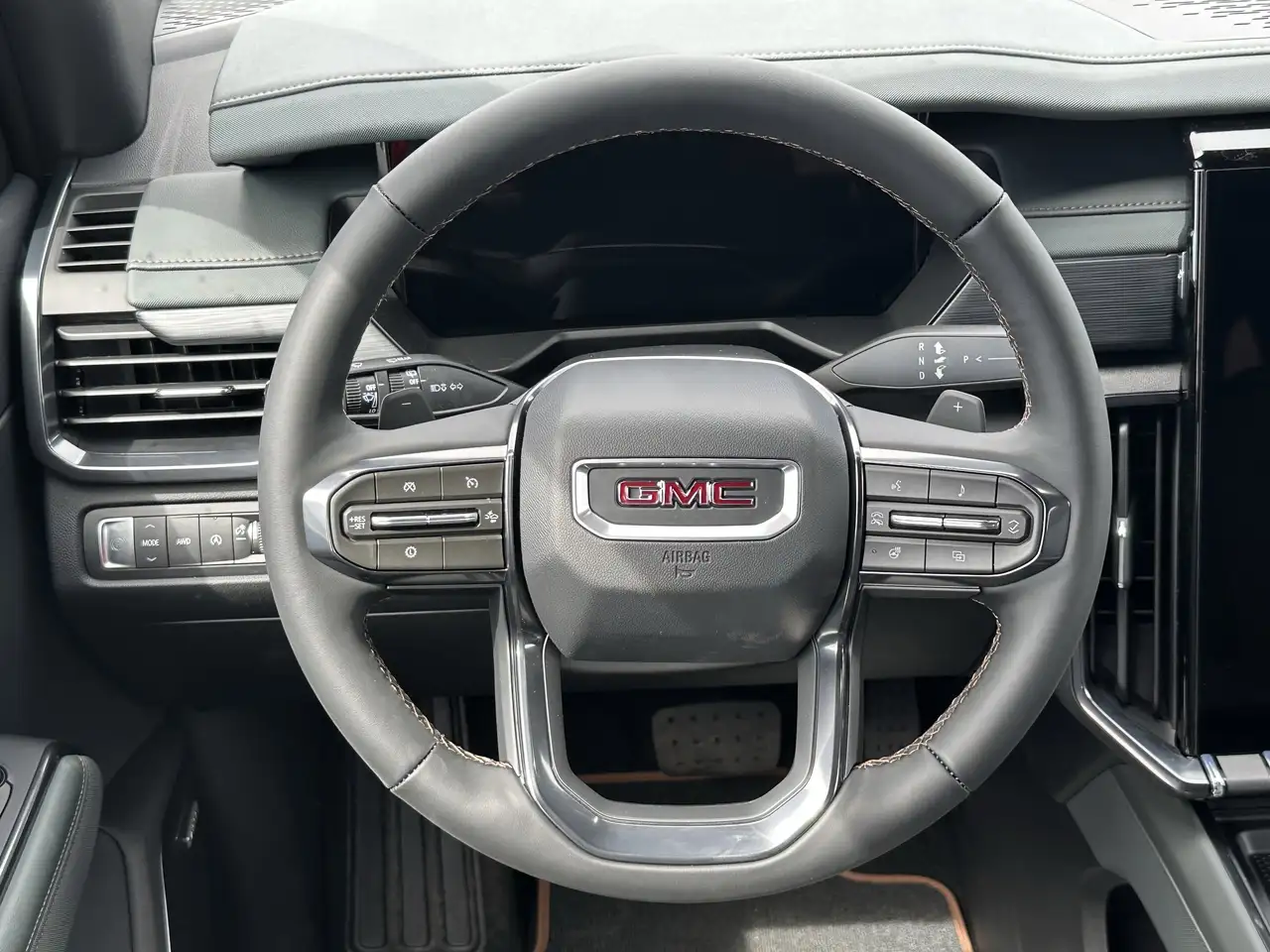 GMC Acadia снимка GMC Acadia