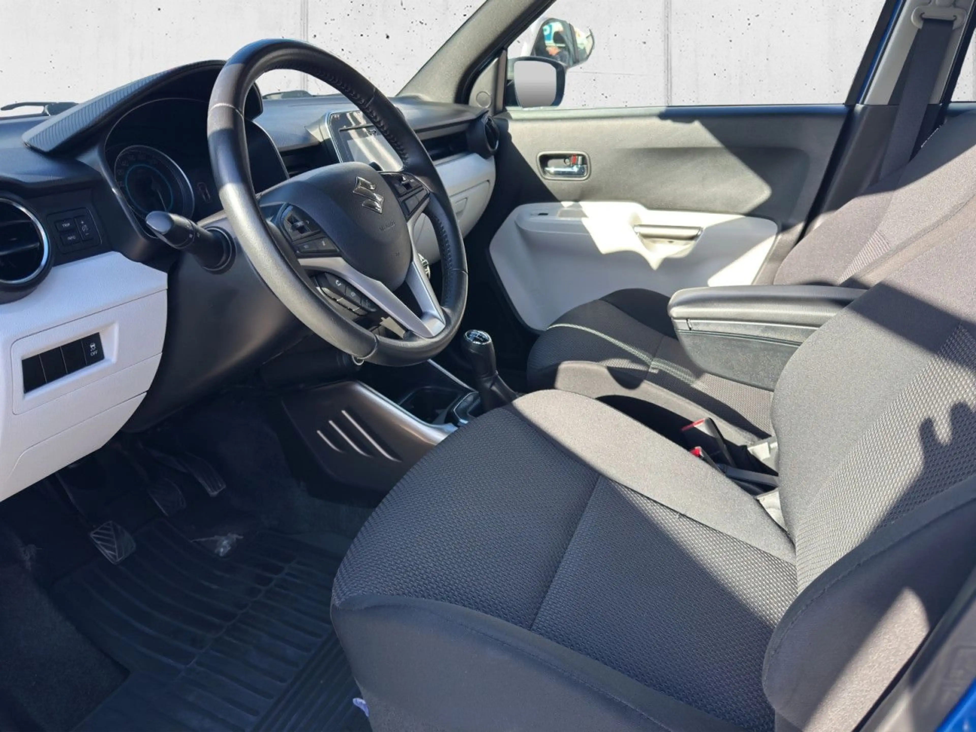 Suzuki Ignis Comfort+ Bluetooth Navi LED Klima — photo 9