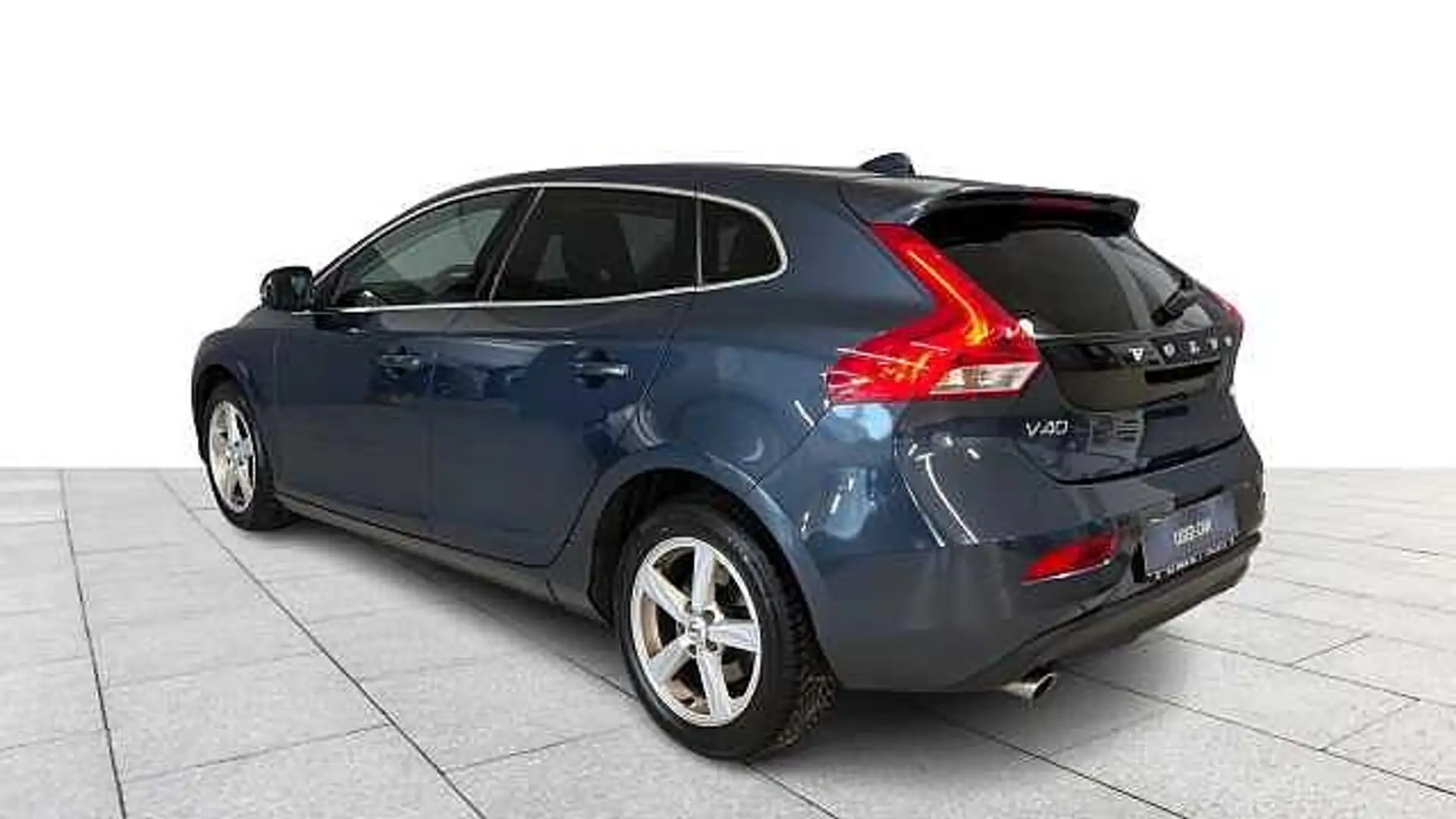 Volvo V40 V40 Luxury Edition T3 Bleu - 2