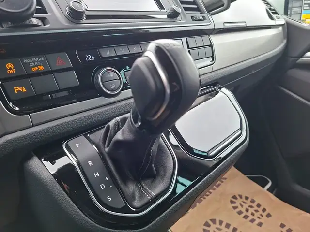 Volkswagen T6 Multivan T6 2.0 TDI Multivan Edition Ansicht 41