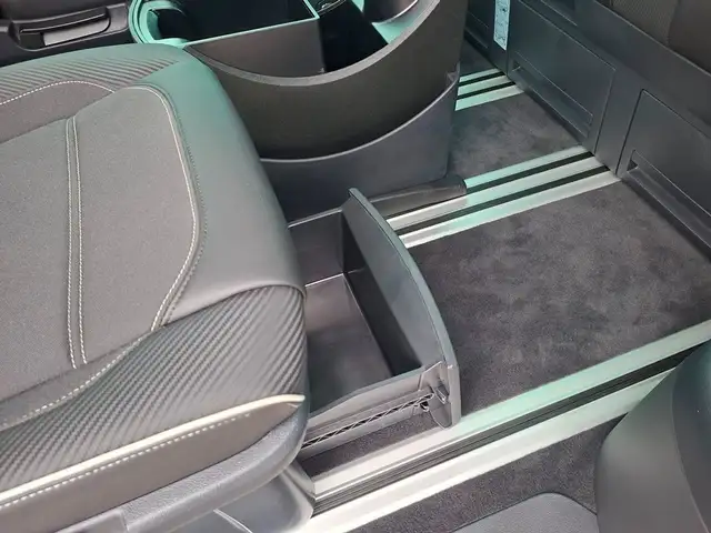 Volkswagen T6 Multivan T6 2.0 TDI Multivan Edition Ansicht 32