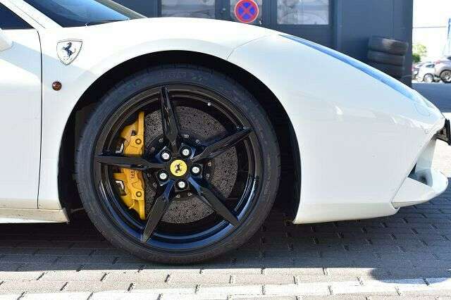 Ferrari 488 *NAVI*LIFT*Racing*RFK*PDC**Mietkauf