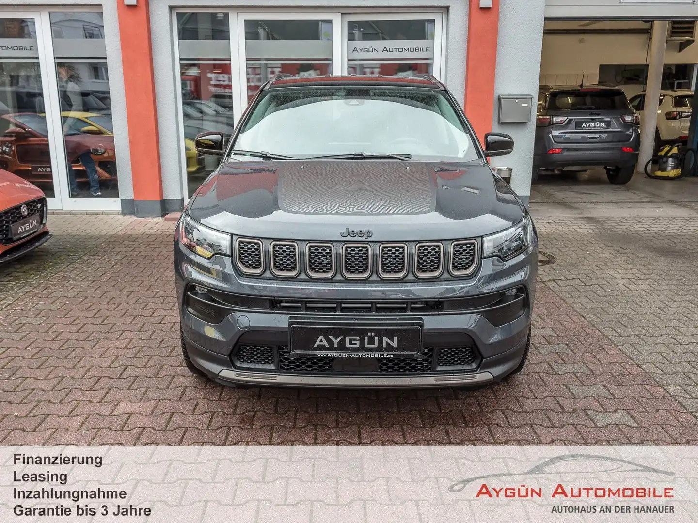 Jeep Compass COMPASS 1.3l PHEV 177kW Upland SONDERZINS 4,99%! Gris - 2