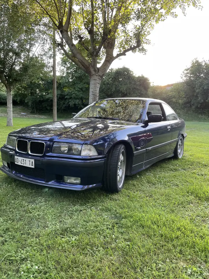 BMW 320i, foto 5