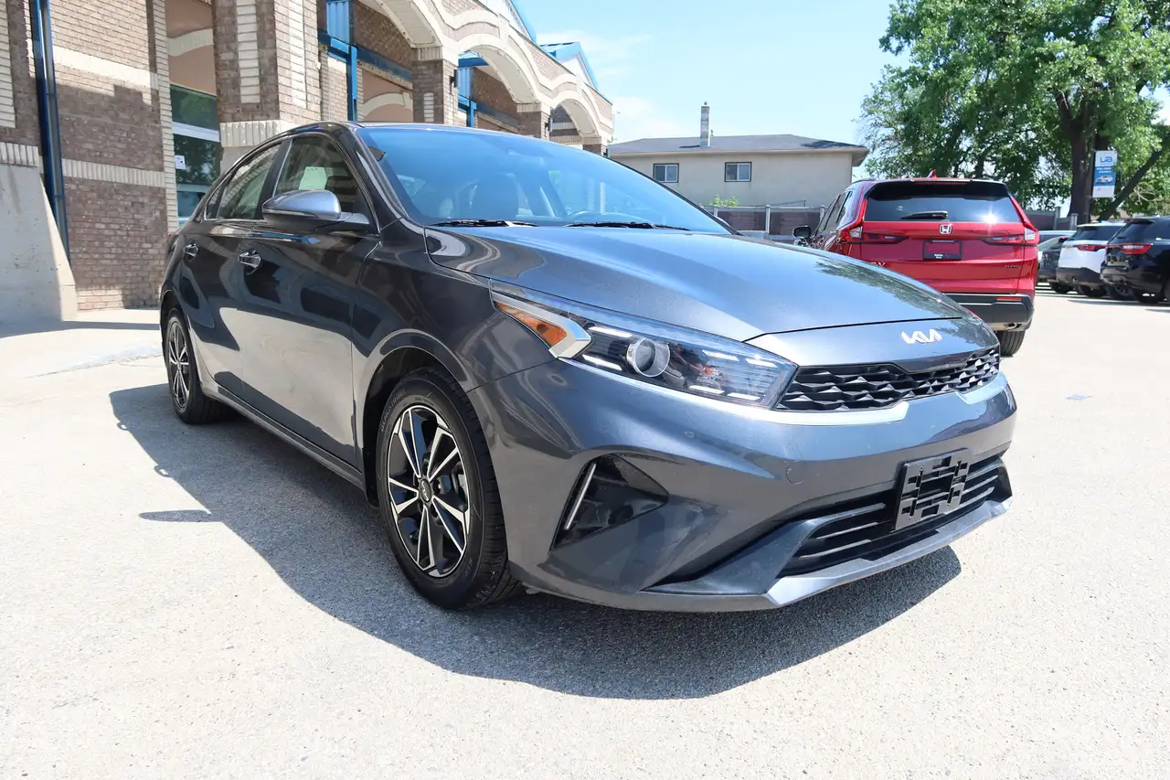 Kia Forte снимка Kia Forte