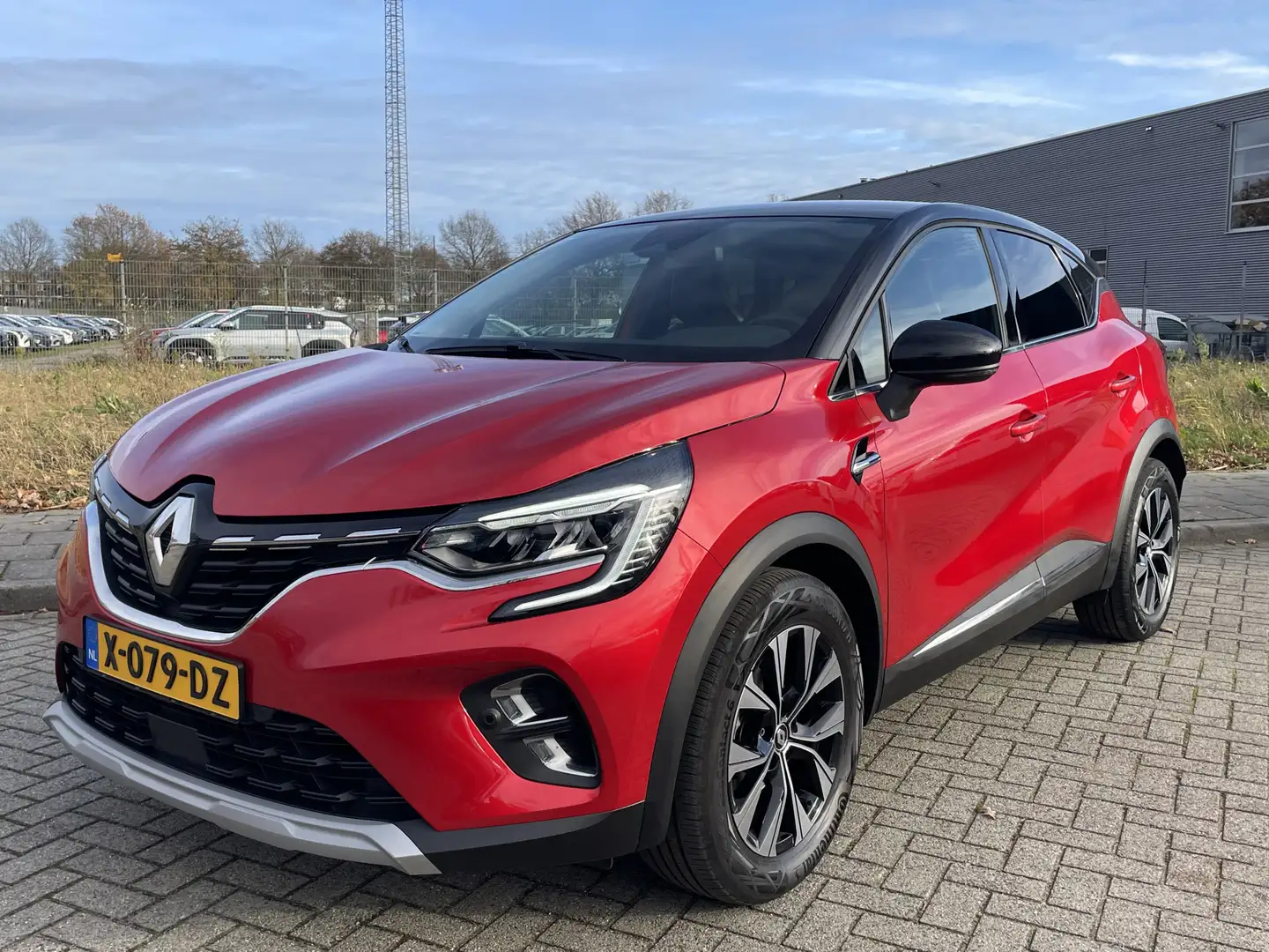Renault Captur 1.3 TCe 140 R.S. Line Automaat Navigatie | Climate Rouge - 2