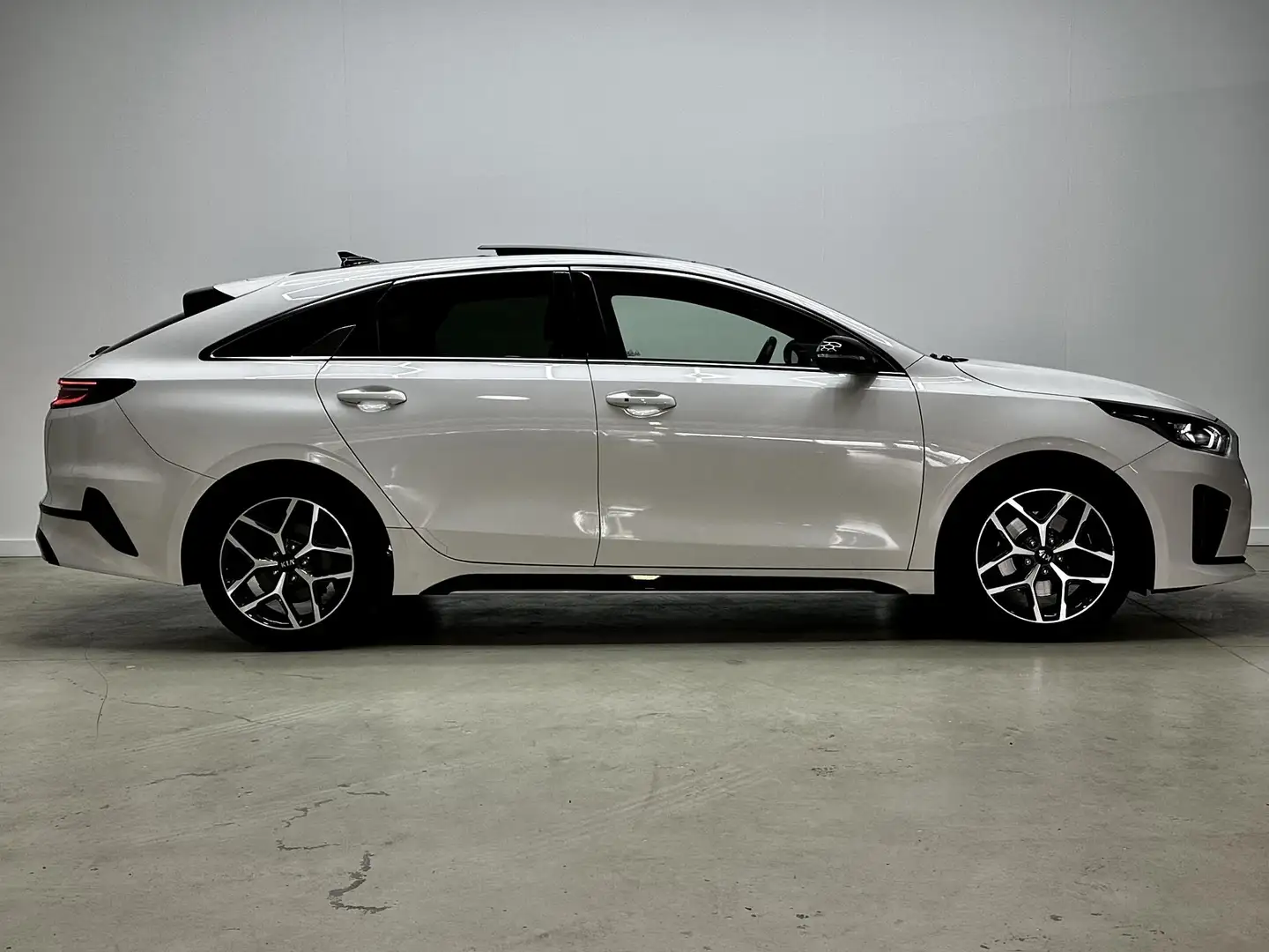 Kia ProCeed / pro_cee'd 1.4 Turbo GT Line -Pano-Carplay-Camera VOL! Wit - 2