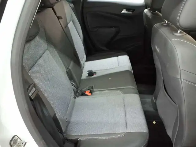 Opel Crossland view 14