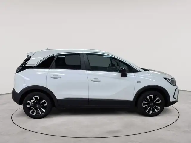 Opel Crossland view 3