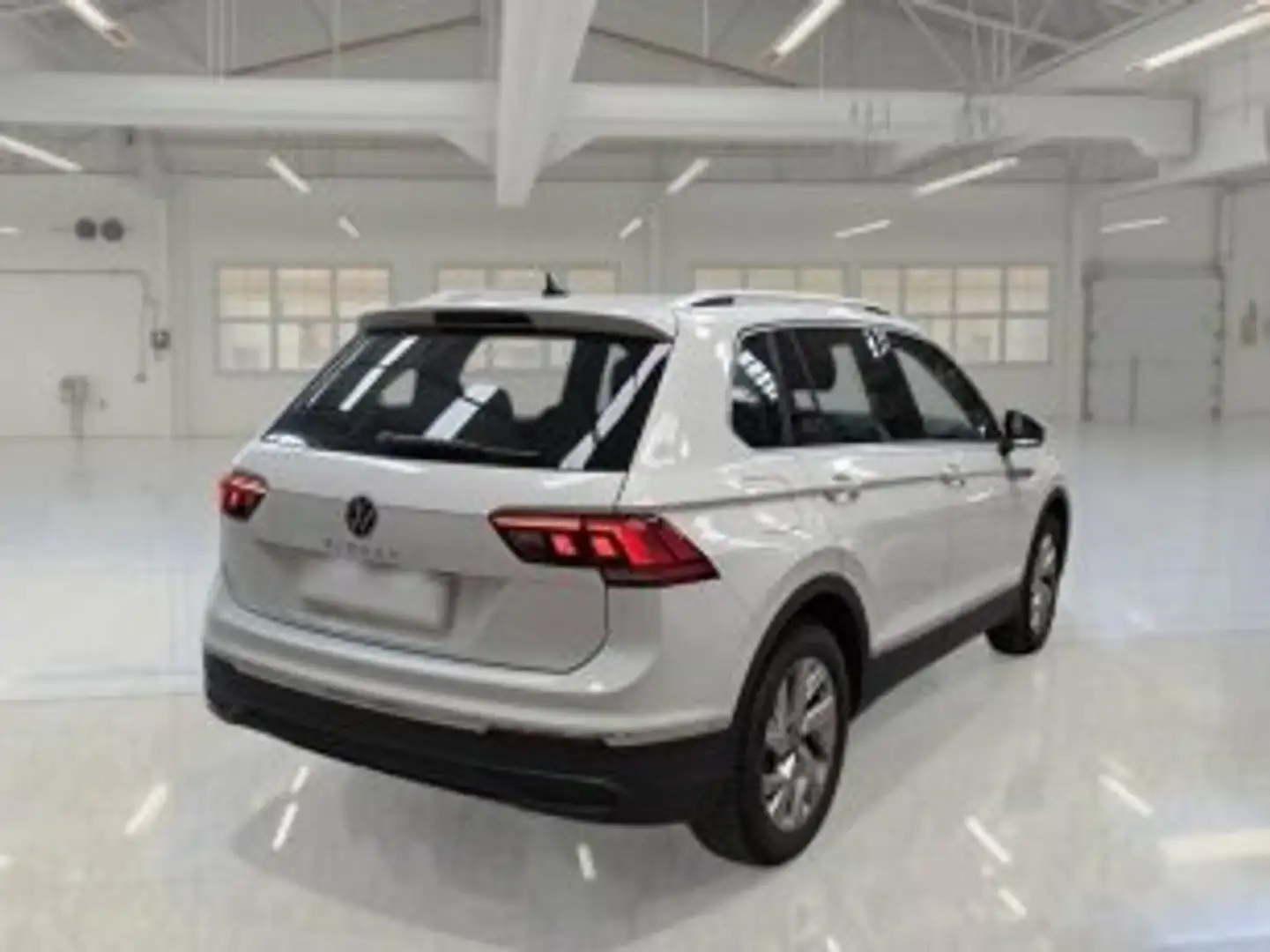 Volkswagen Tiguan Tiguan II 2021 2.0 tdi Life 150cv dsg Bianco - 2