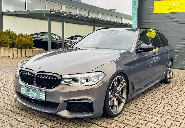 BMW M550 d xDrive H&K R.CAM MEMORY AHK NAVI MASSAGE