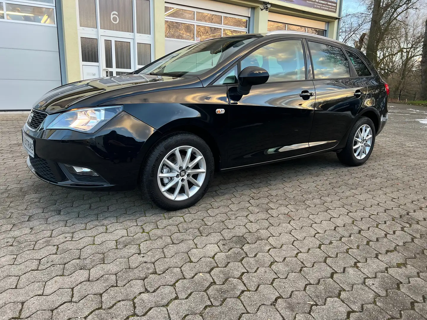 SEAT Ibiza Sun Schwarz - 1