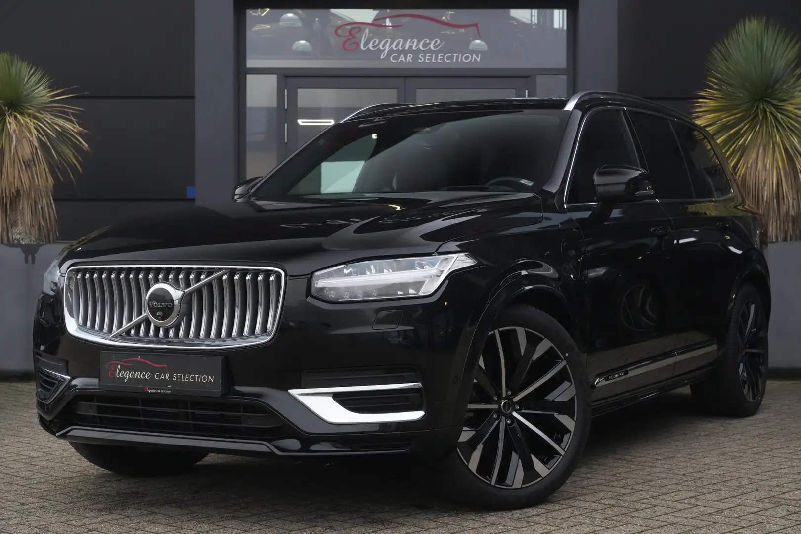 Volvo XC90 2.0 T8 Recharge AWD Ultimate Bright 445pk Panorama Noir - 1