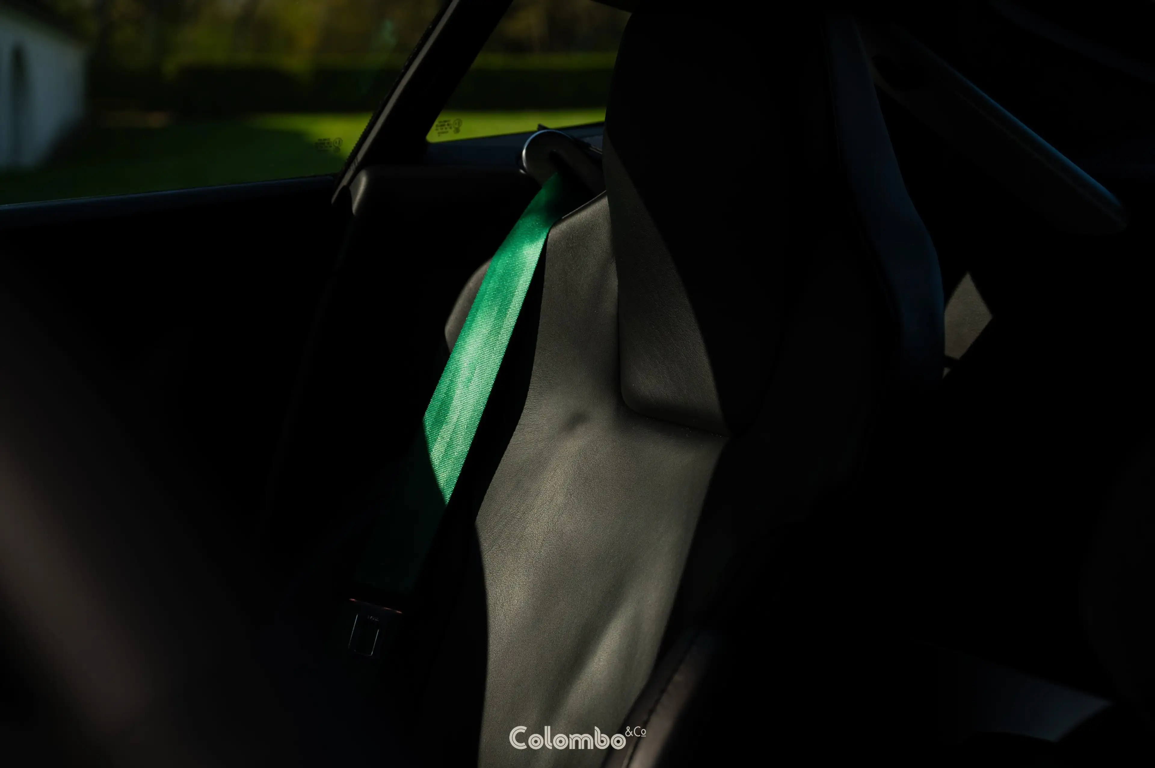 Aston Martin Vantage Ghillies Green - Manual — photo 13