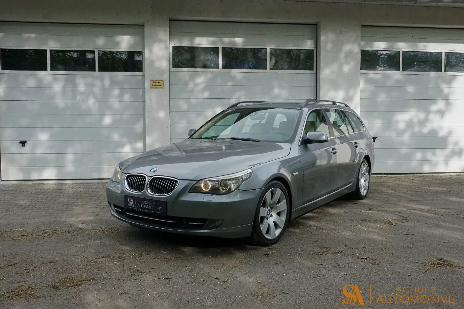 BMW 550 i Touring|LPG|ACC |Xenon|Headup|Spur|DAB Grey - 1