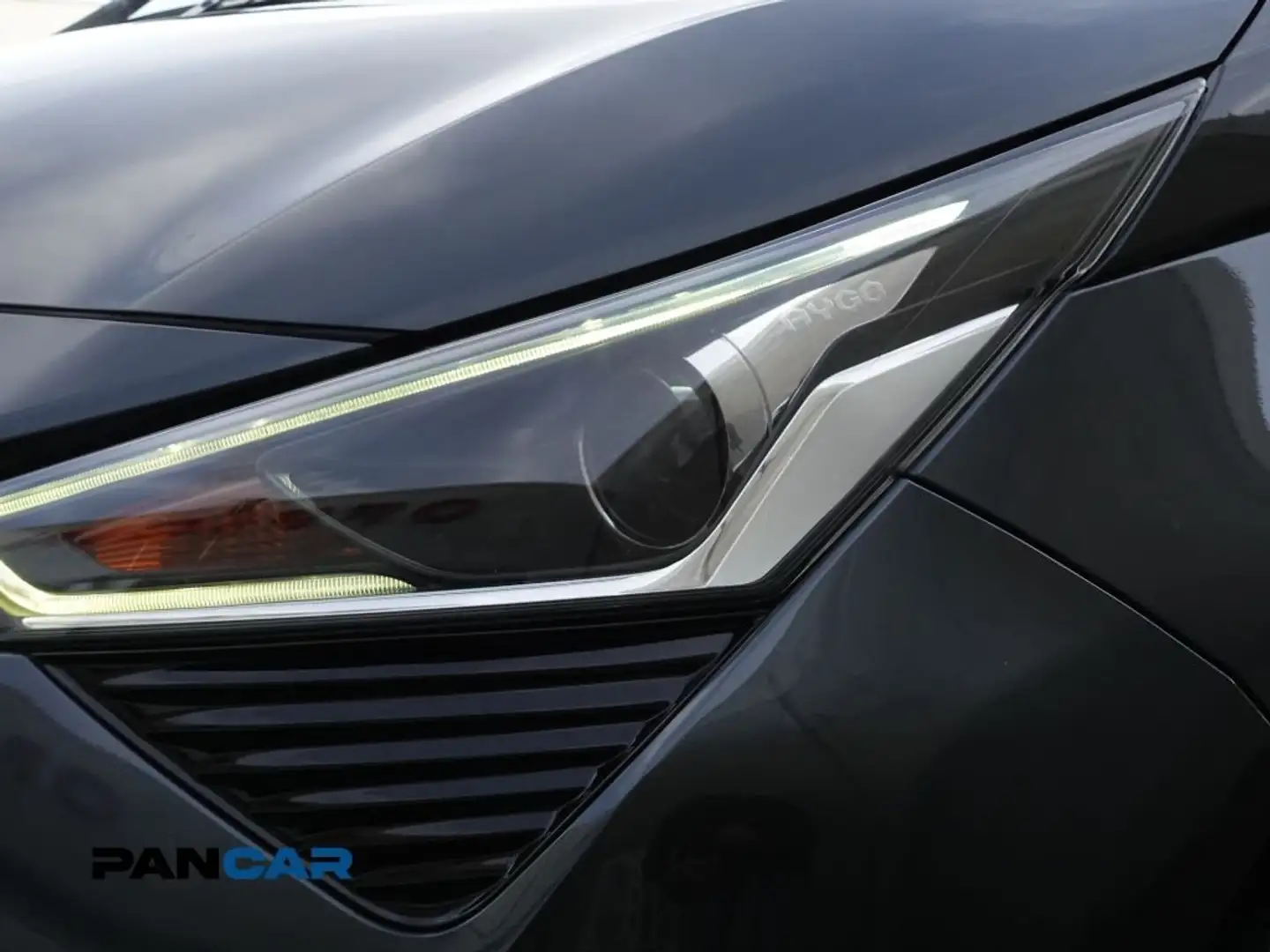 Toyota Aygo 5p 1.0 x-play 72cv OK Neopatentati Gris - 2