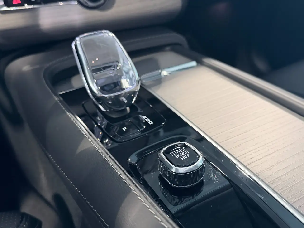 Volvo XC90 T8 PHEV Ultra Dark, Massage Seats, 360 Camera, Bowers & Wilkins Sound,, миниатюра 13