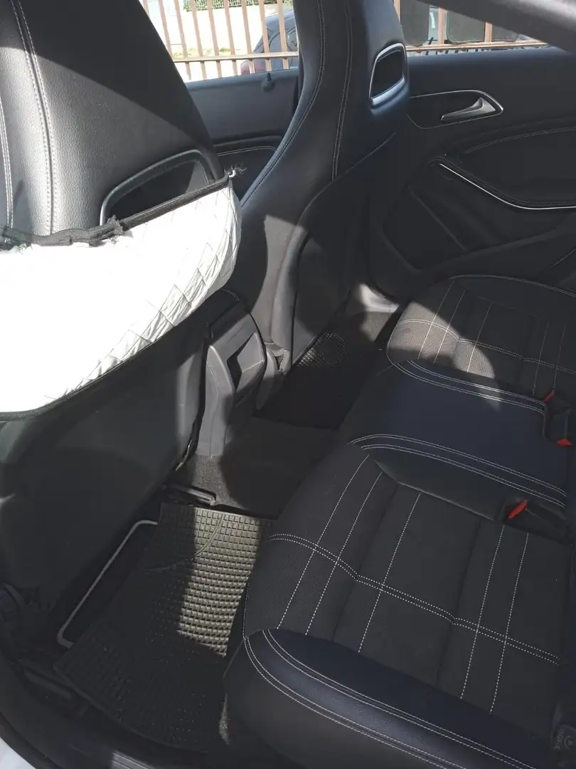 Mercedes-Benz 180 - 2