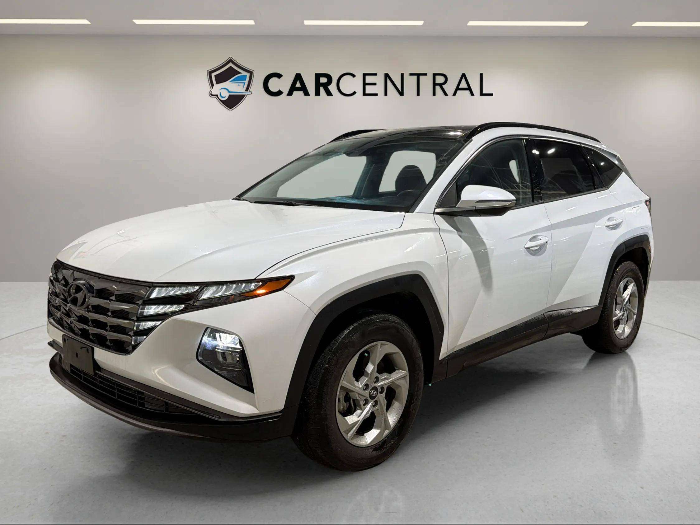 White 2024 Hyundai Tucson SUV / Crossover 8-Speed Automatic