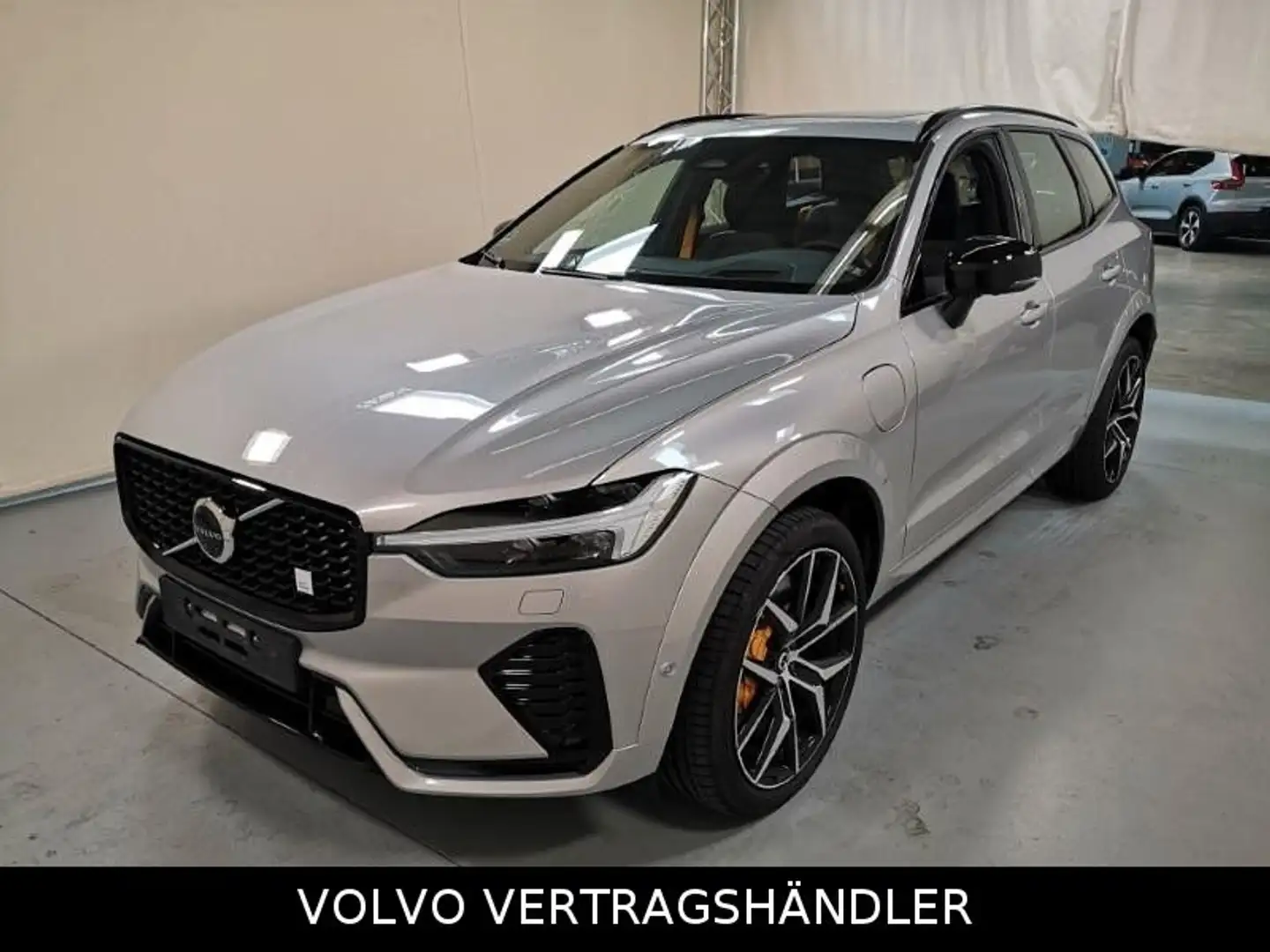 Volvo XC60 Polestar Engineered T8 AWD AHK -34% Silber - 1