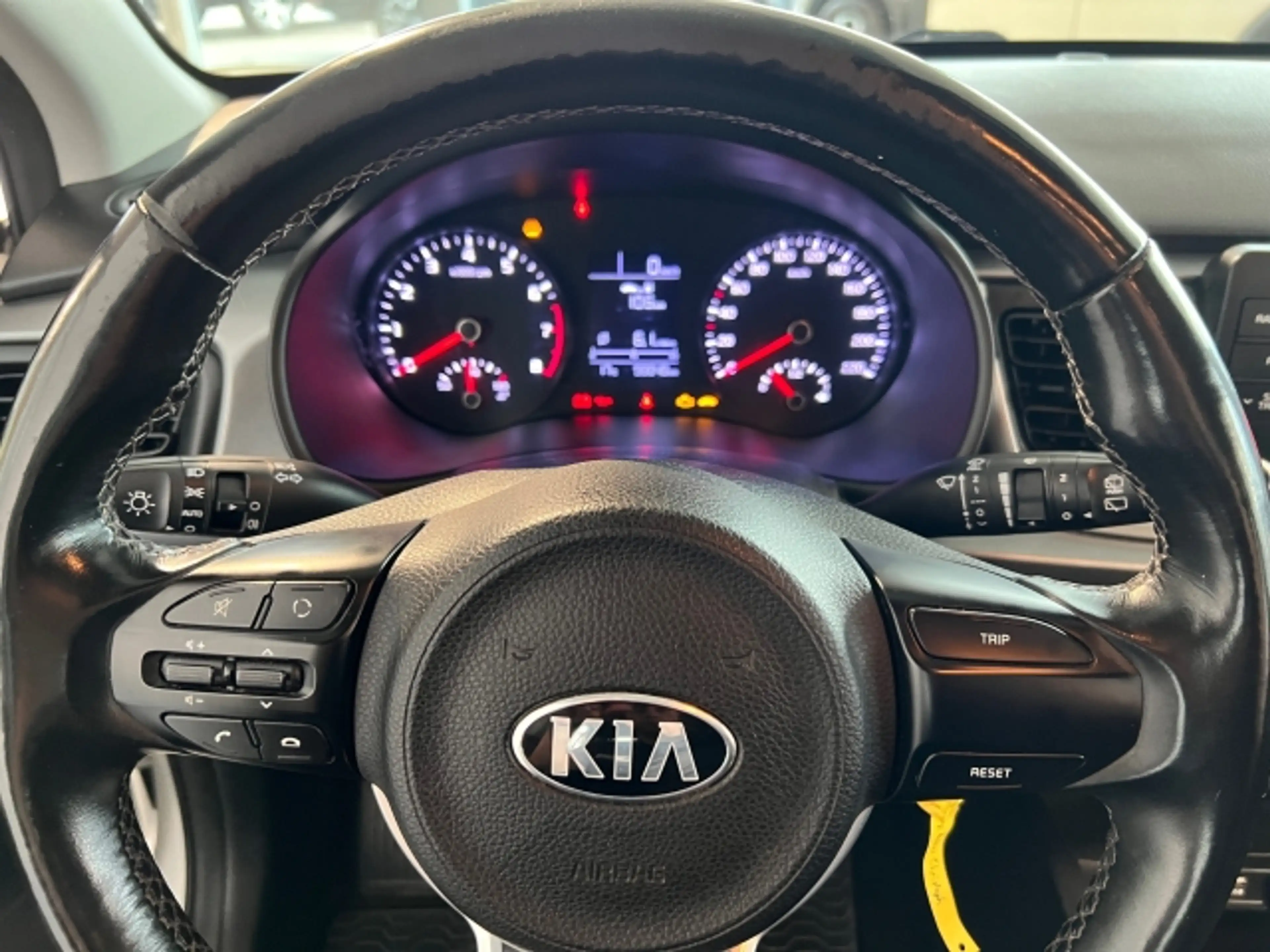 Kia Rio KIA Rio Titan1,25MPI — photo 12