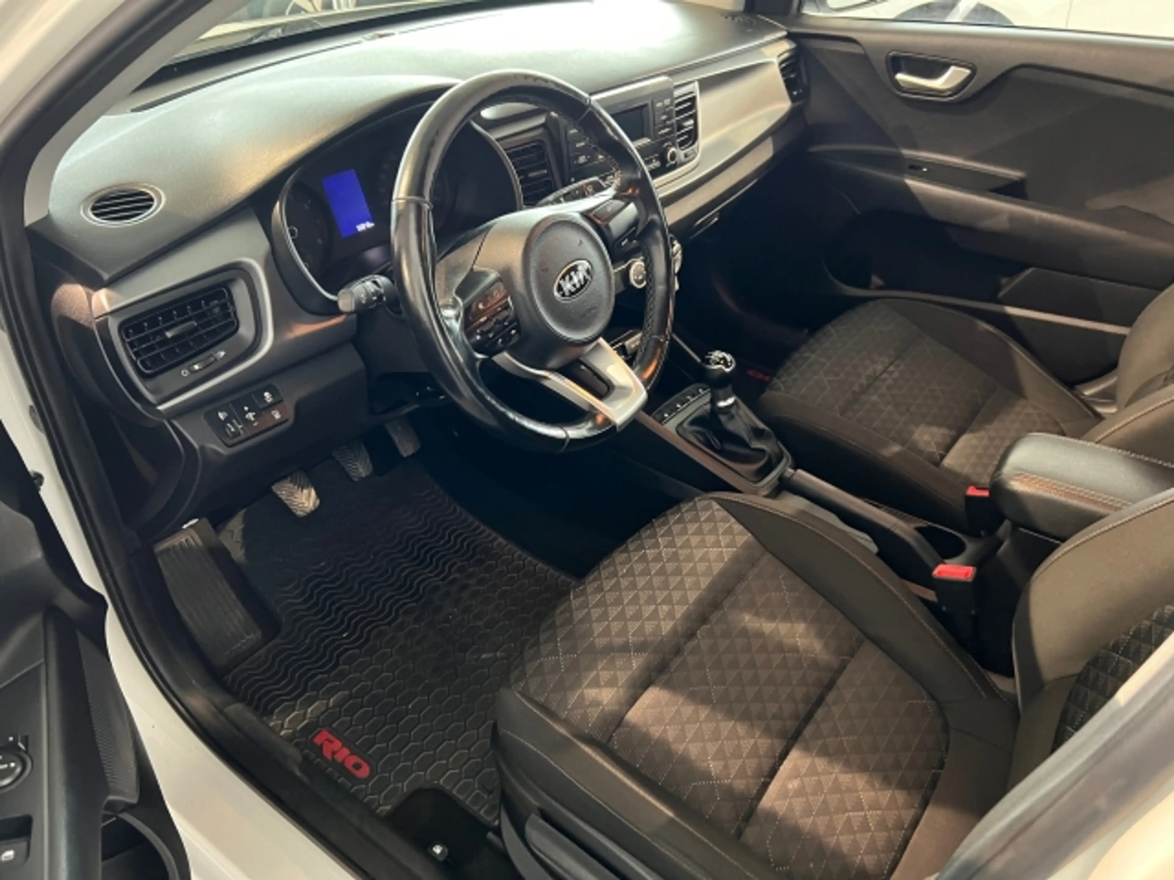 Kia Rio KIA Rio Titan1,25MPI — photo 7