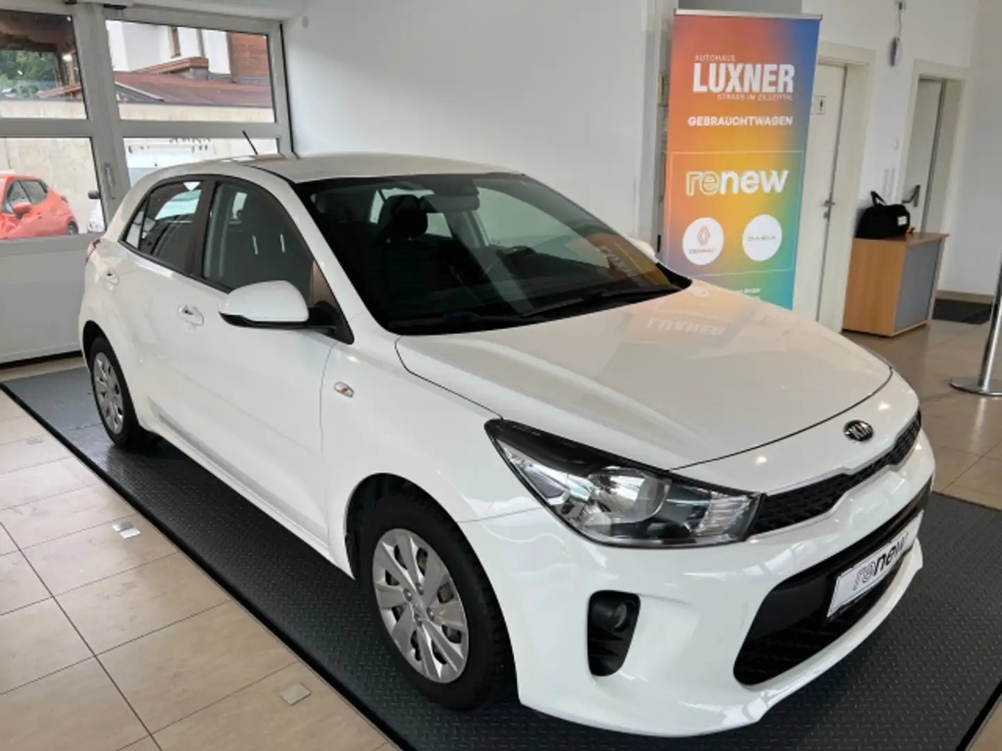 Kia Rio KIA Rio Titan1,25MPI Weiß - 1