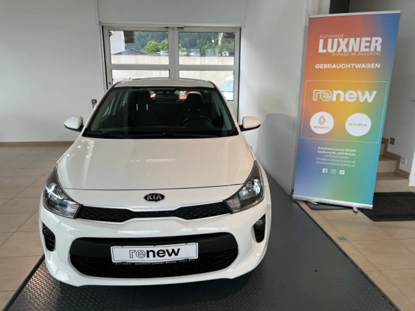 Kia Rio KIA Rio Titan1,25MPI Weiß - 2