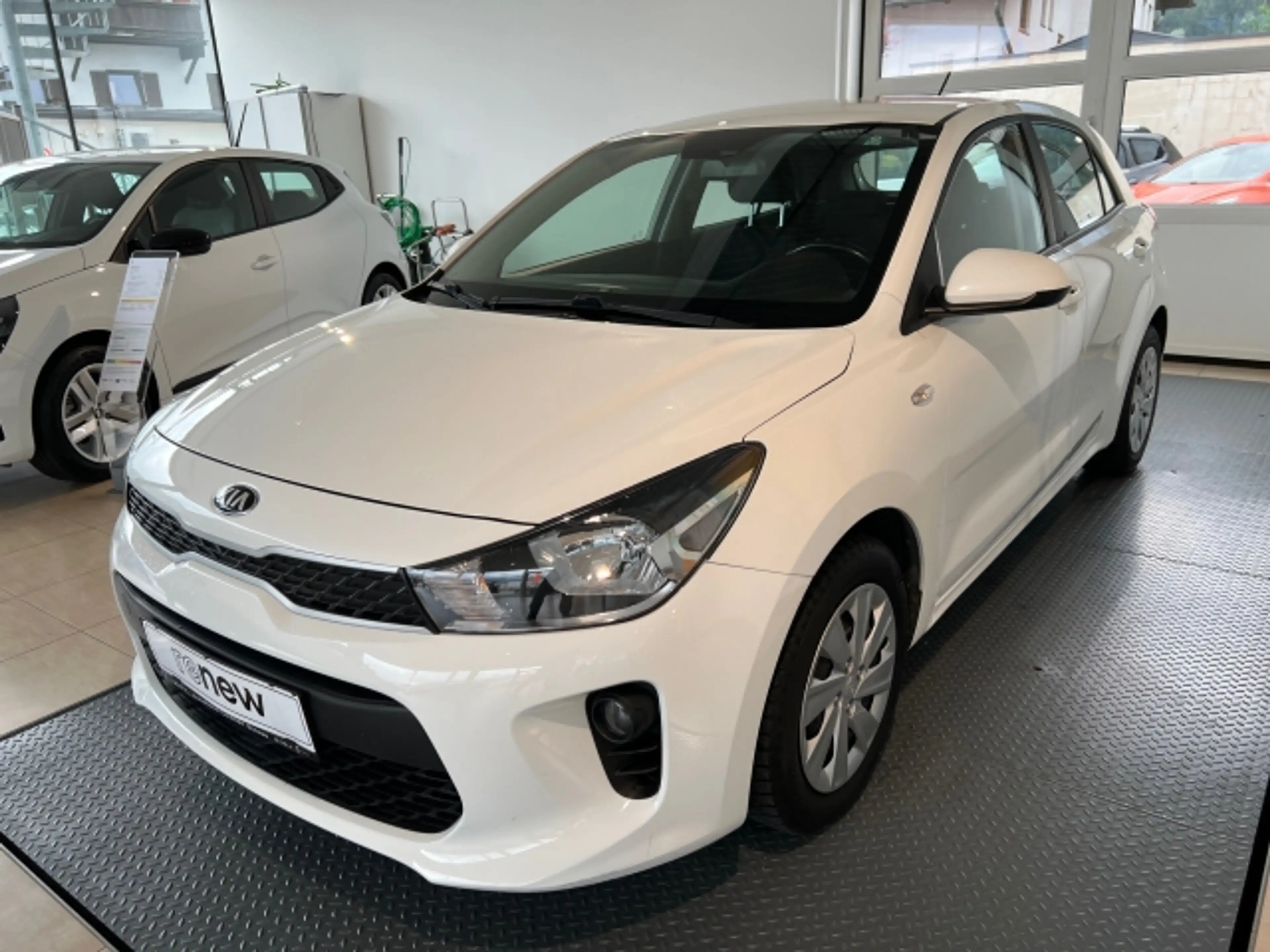 Kia Rio KIA Rio Titan1,25MPI — photo 3