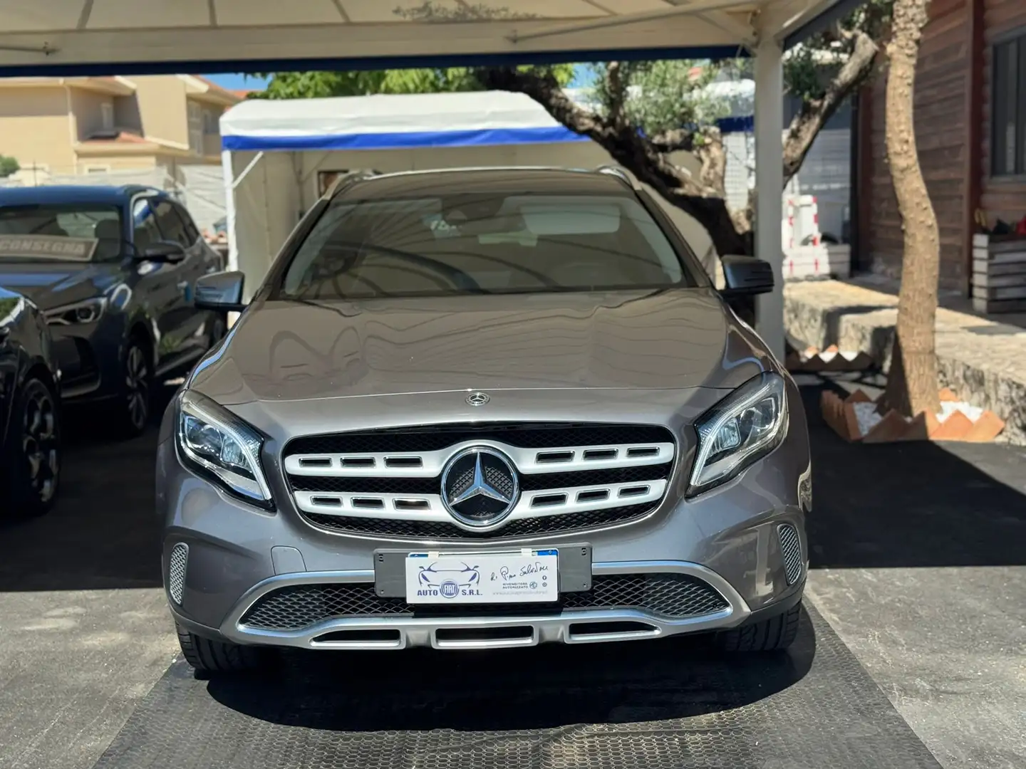 Mercedes-Benz GLA 200 GLA-X156 2017 d Sport auto Gris - 2