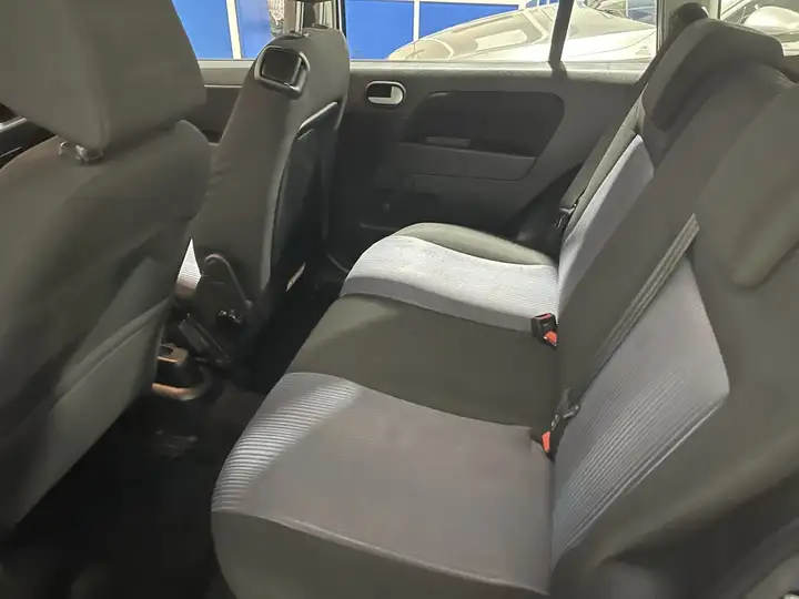 Ford Fusion 1.4 Ambiente 2009, foto 9