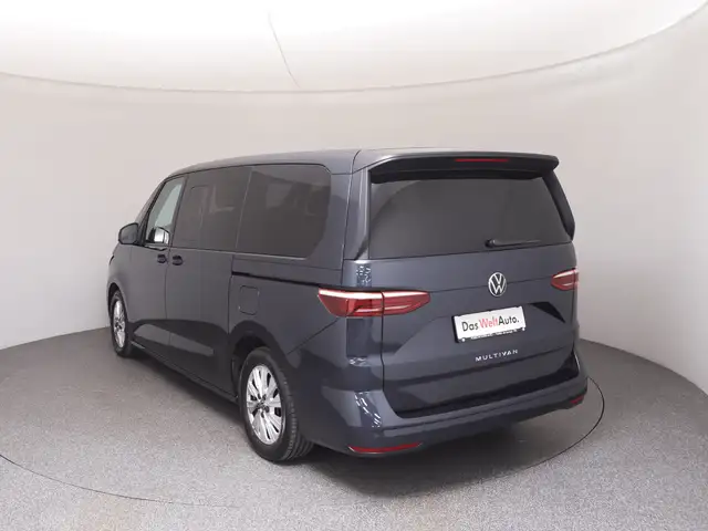 Volkswagen Multivan view 5