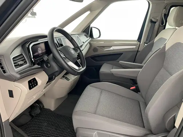 Volkswagen Multivan view 9