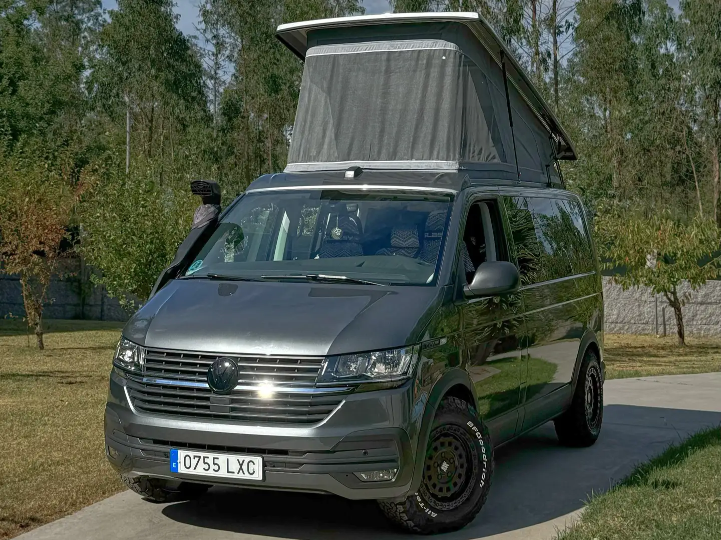 Volkswagen T6.1 Multivan Outdoor Corto 2.0 TDI 110kW BMT DSG 4p. Gris - 1