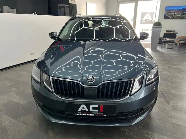 Skoda Octavia view 10