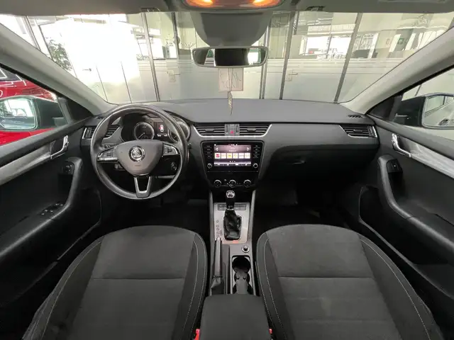 Skoda Octavia view 24