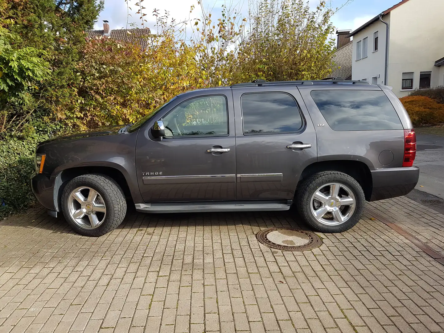 Chevrolet Tahoe LTZ Kahverengi - 2