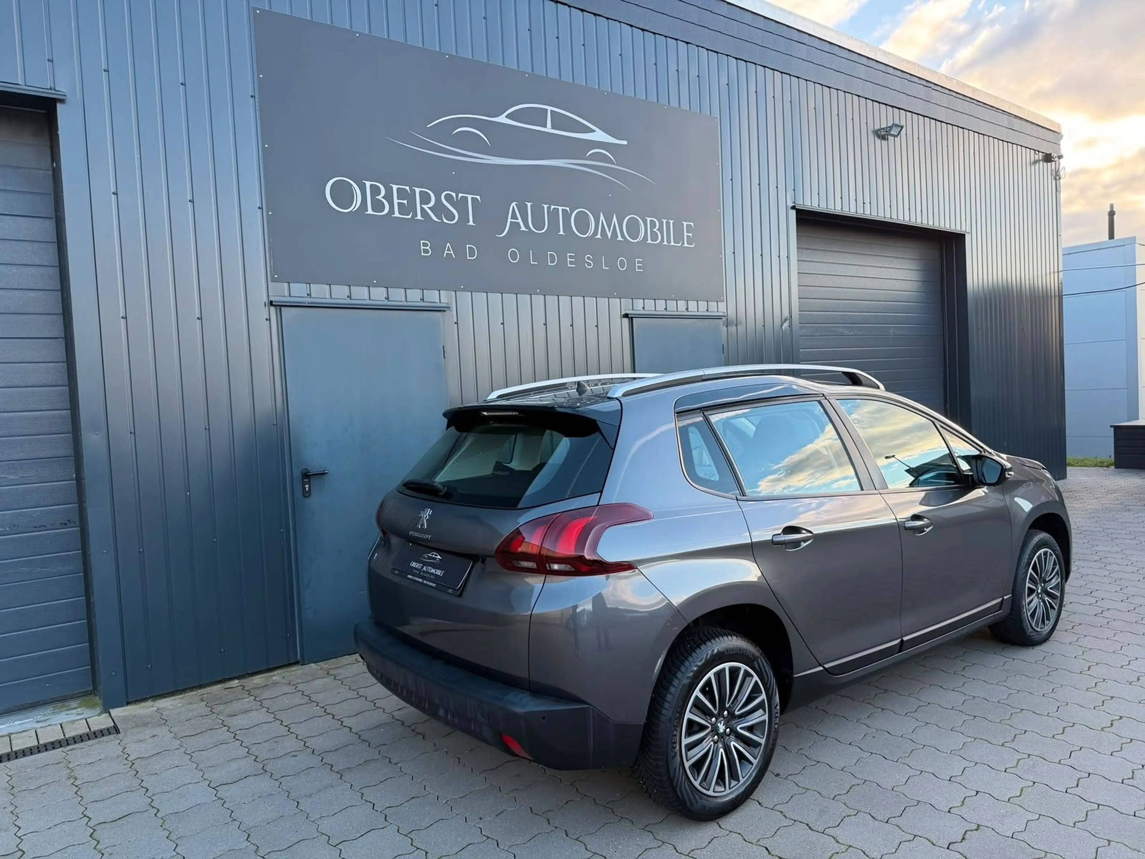 Peugeot 2008 Active*SHZ*Klima*Tüv Neu*Service Neu* — photo 8