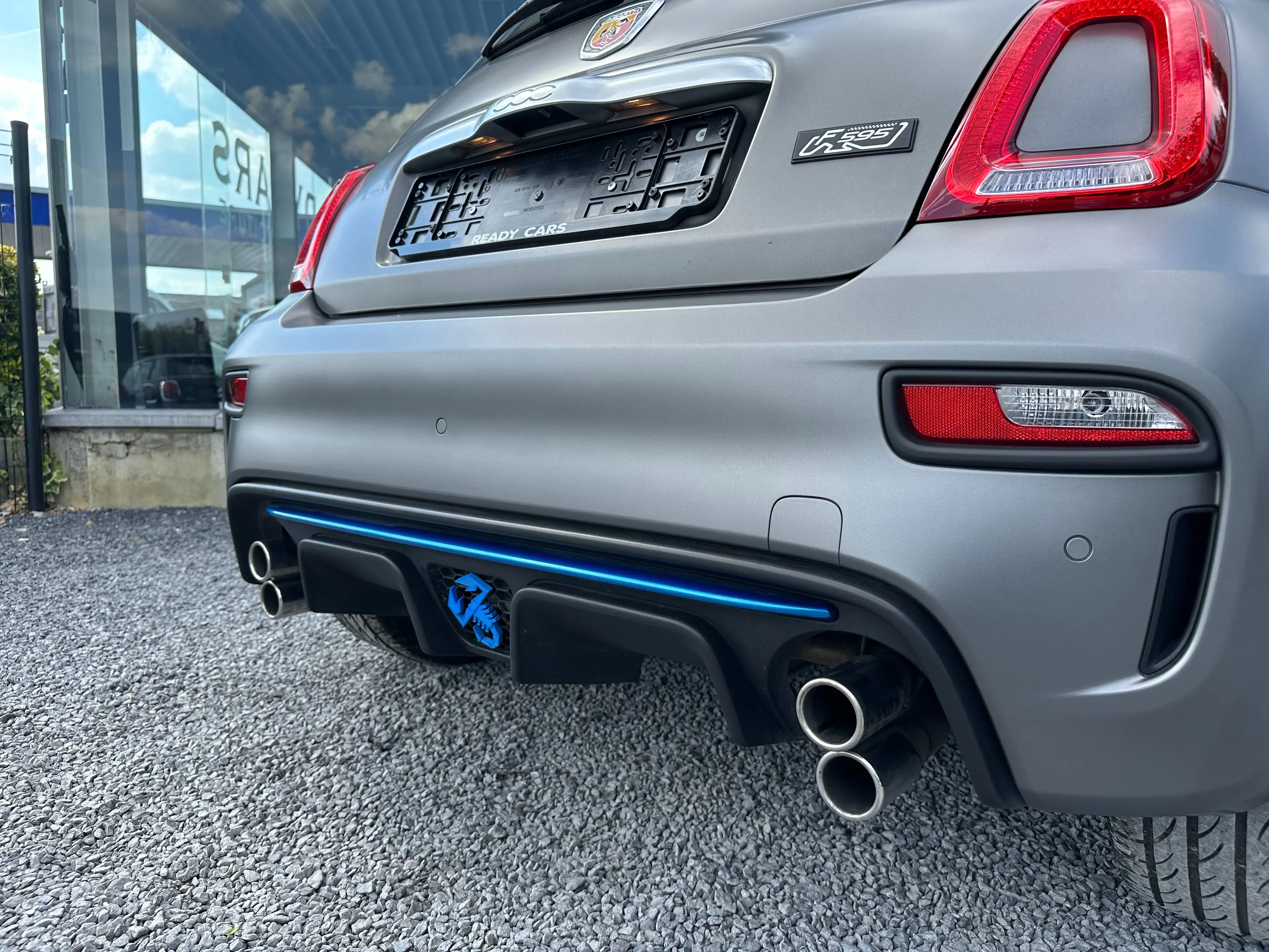 Abarth 595 Turismo 1.4*GRIS MAT*1 ER MAIN*CARPLAY*ETAT NEUF*GARANTIE — photo 2