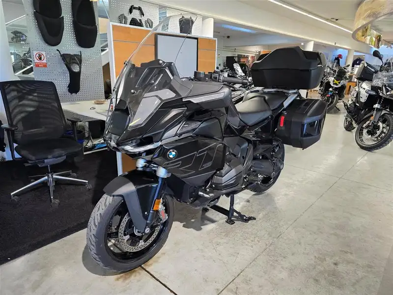BMW R 1300 RT - foto 3
