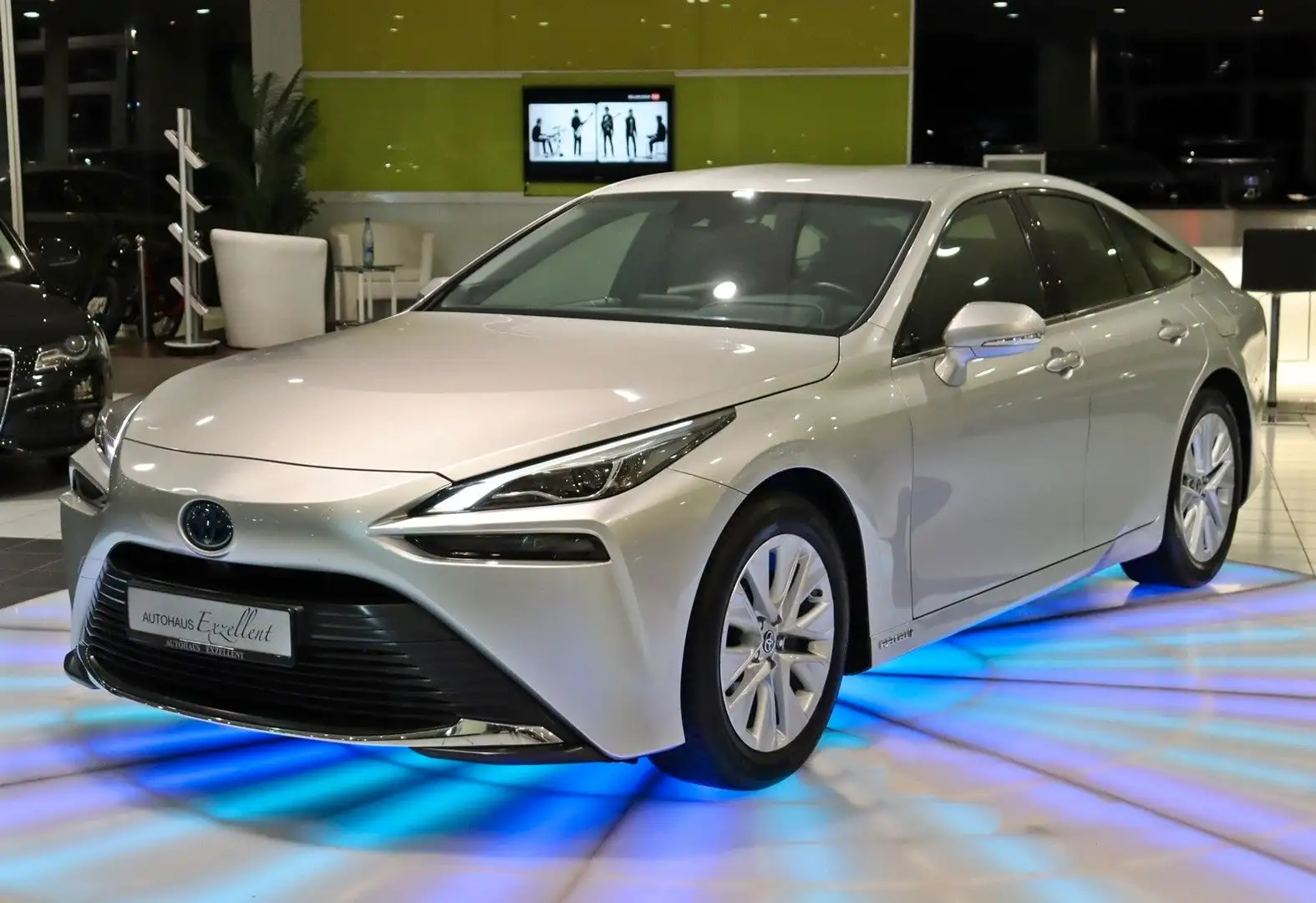 Toyota Mirai Automatik*NAVI*LED*TEMPOMAT*JBL*SHZ*KAMERA Argent - 1