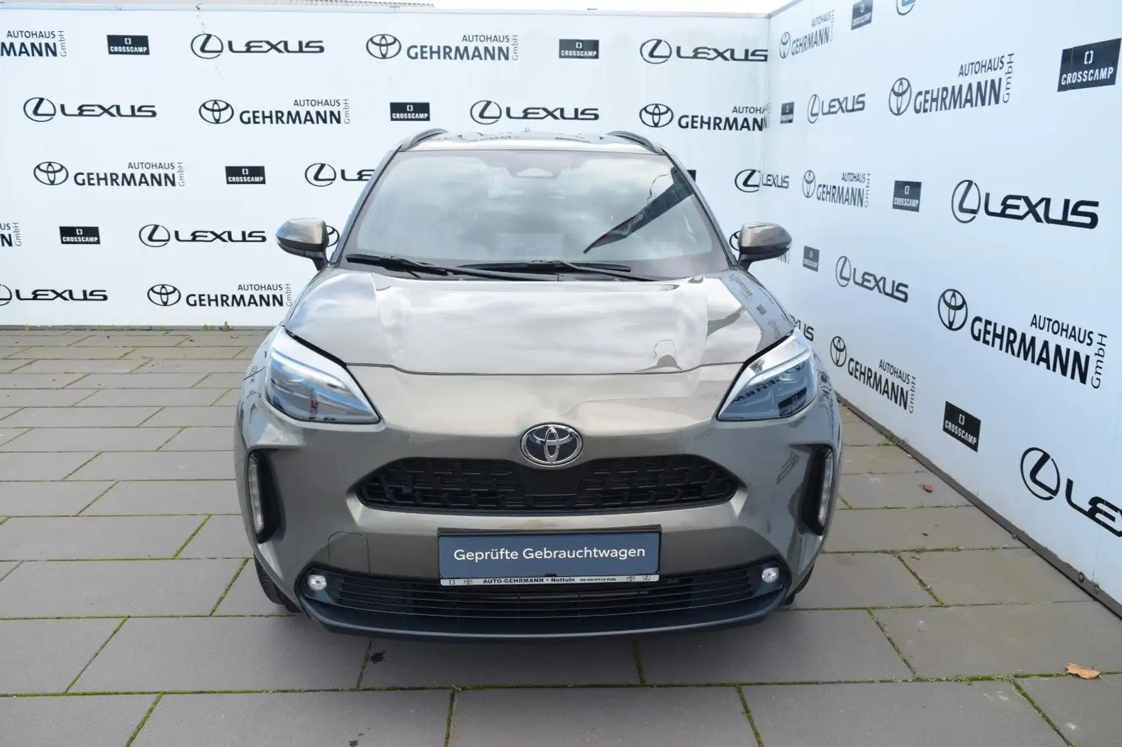 Toyota Yaris Cross Hybrid FWD Style Marrone - 2