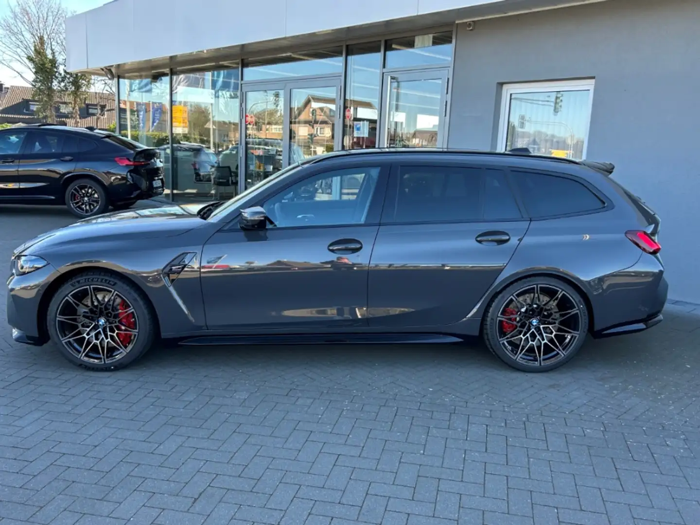 BMW M3 Touring Allrad Carbonsitze Drivers Pack 390 KW Grau - 2