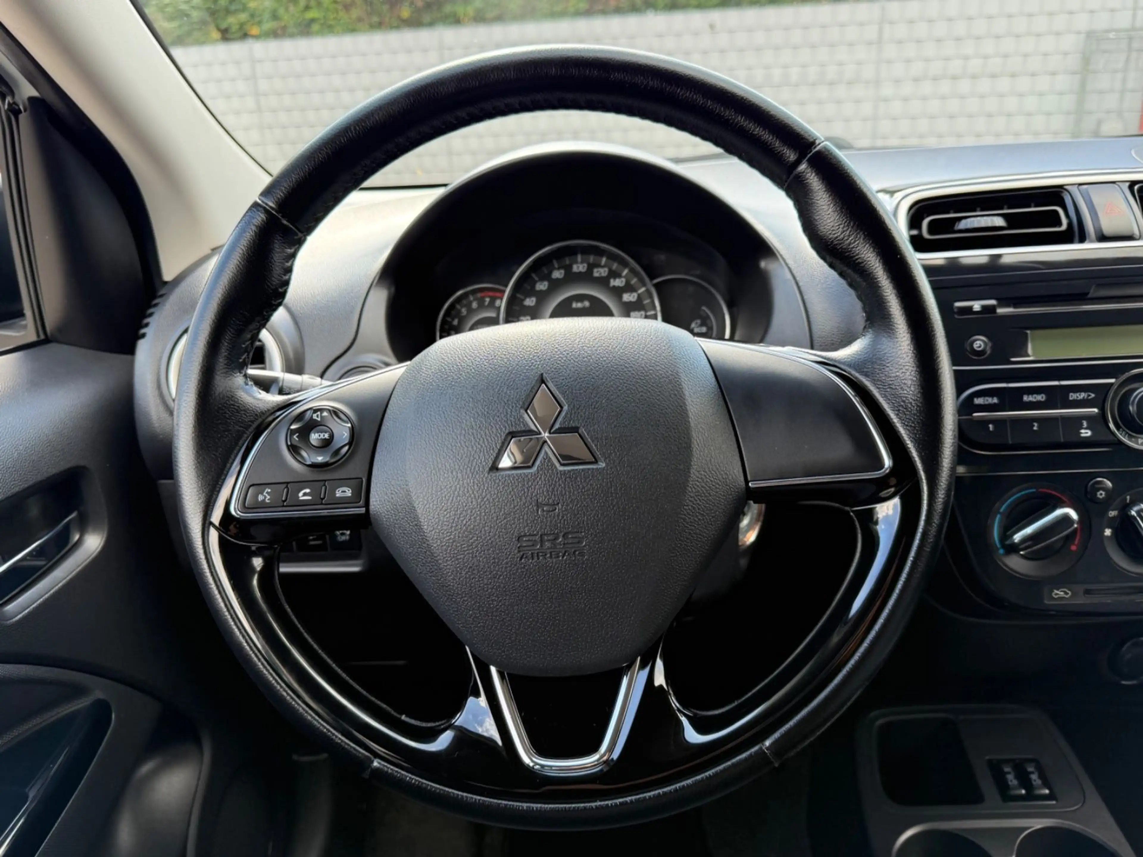 Mitsubishi Space Star Diamant Edition+Sport Lenkrad — photo 15