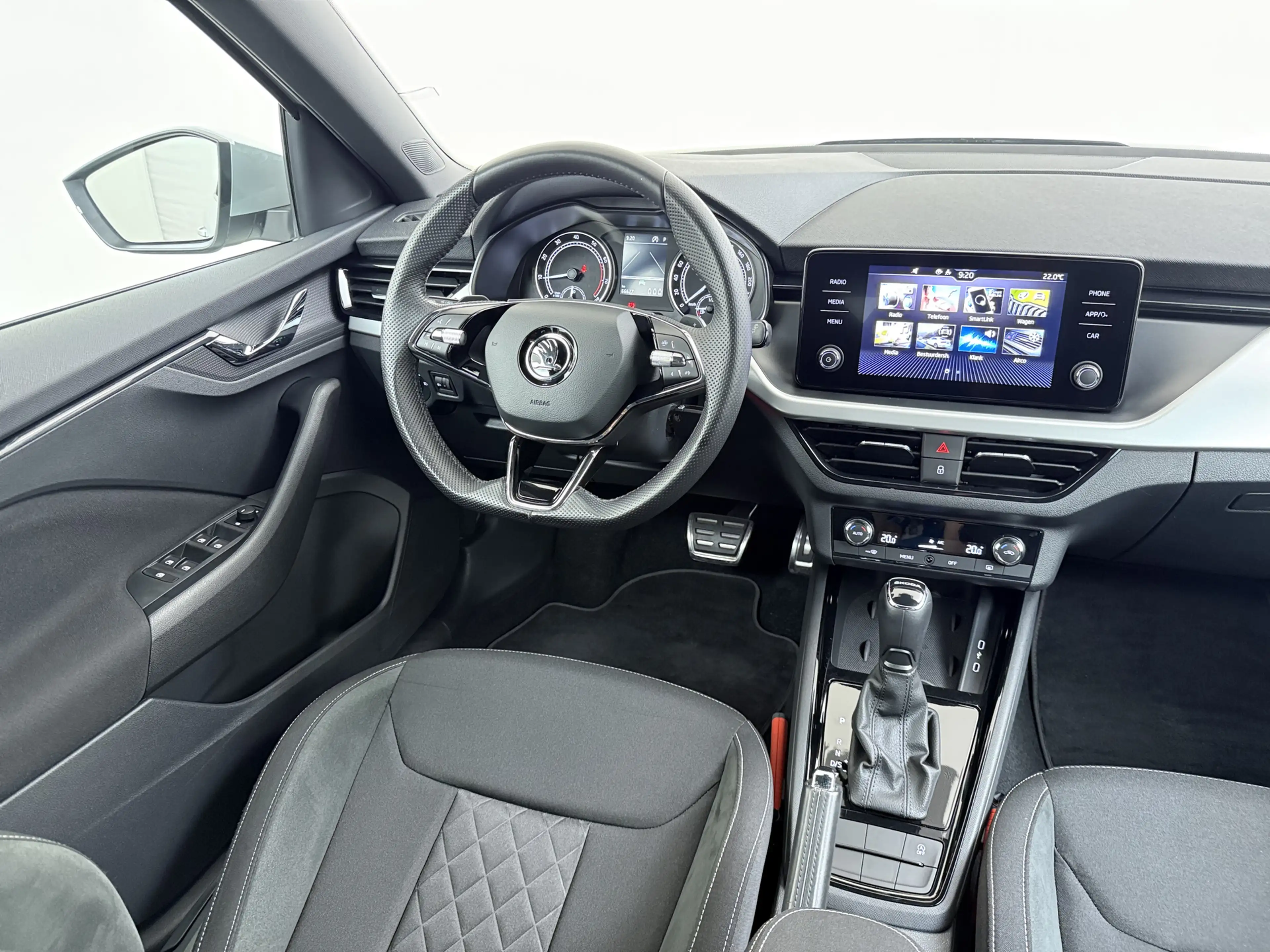 Skoda Kamiq TSI 111pk Aut. Sportstoelen Apple/Android Camera P — photo 26