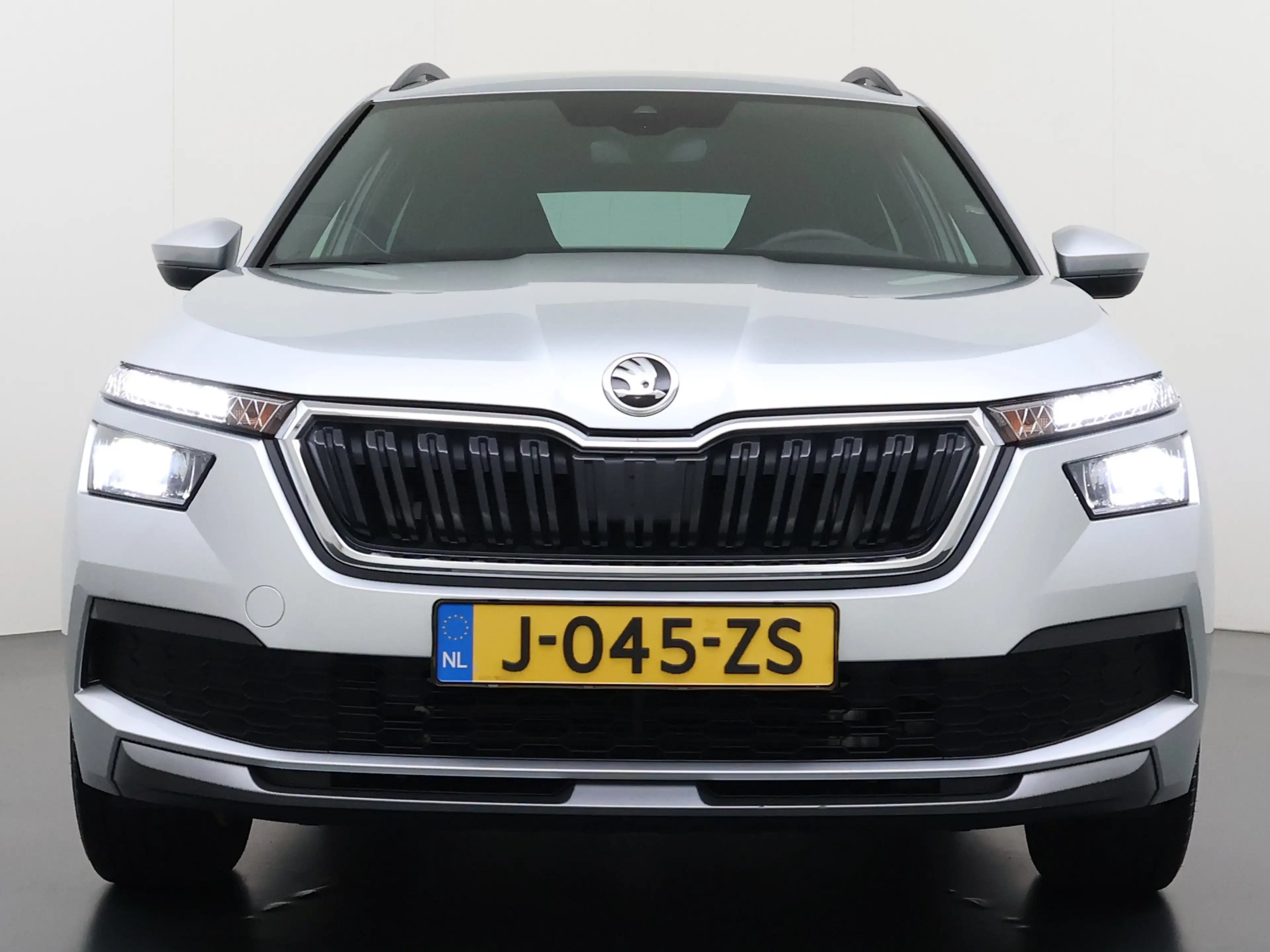 Skoda Kamiq TSI 111pk Aut. Sportstoelen Apple/Android Camera P — photo 41