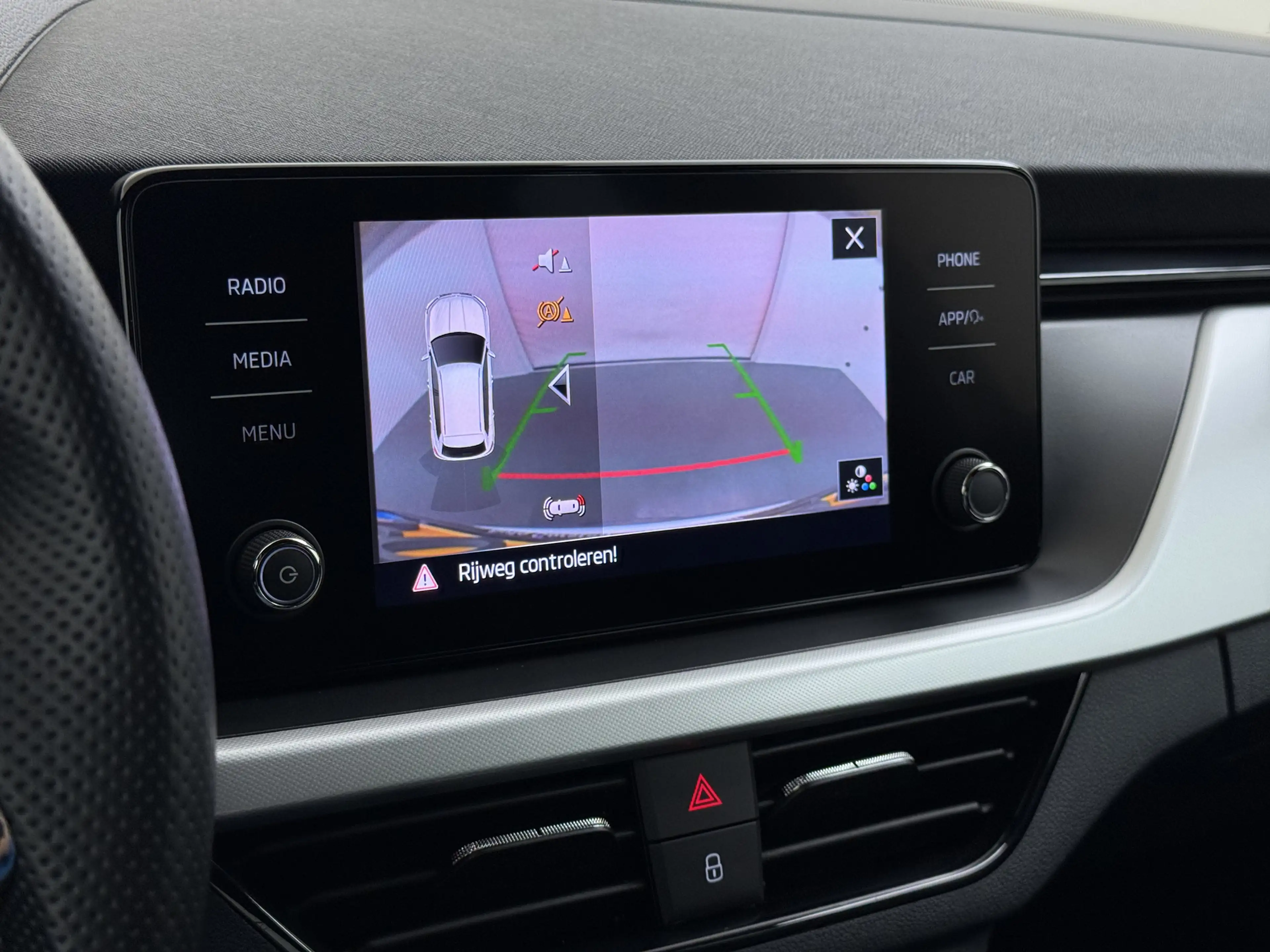 Skoda Kamiq TSI 111pk Aut. Sportstoelen Apple/Android Camera P — photo 4